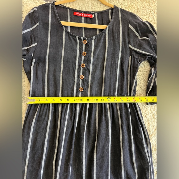 Pyne and Smith 100% Linen Dress - Picture 8 of 9